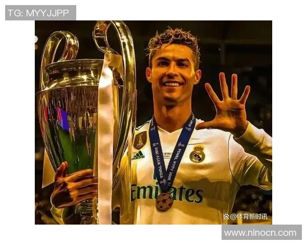 穿越12号球衣的传奇足球明星与他们的辉煌人生故事